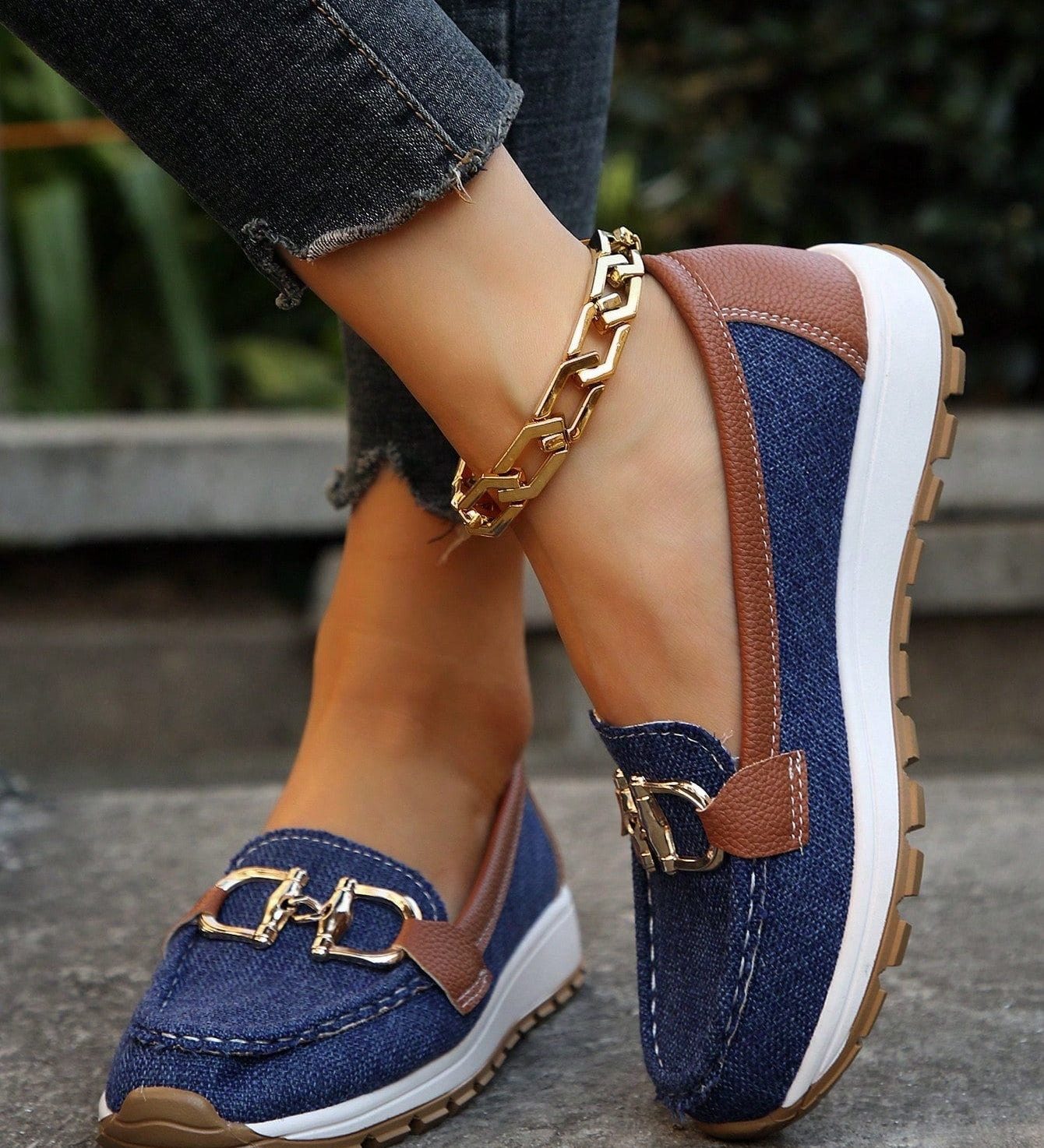 DOMINGA | Flat loafers with buckle